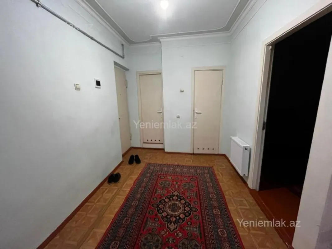 Satılır 2 otaqlı köhnə tikili 58 m²