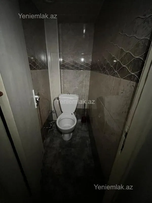 Satılır 2 otaqlı köhnə tikili 58 m²