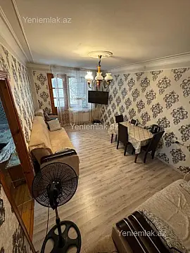 Satılır 2 otaqlı köhnə tikili 68 m²
