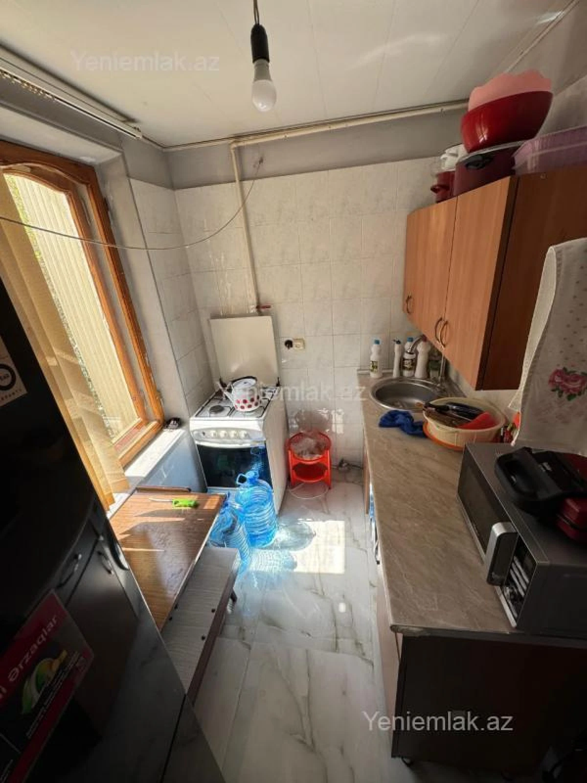 Satılır 2 otaqlı köhnə tikili 68 m²