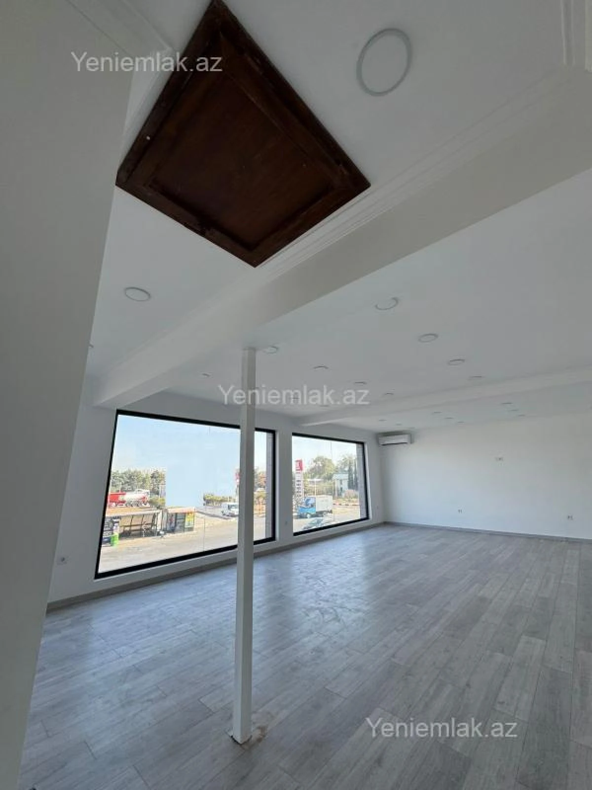 Satılır 5 otaqlı obyekt 180 m²
