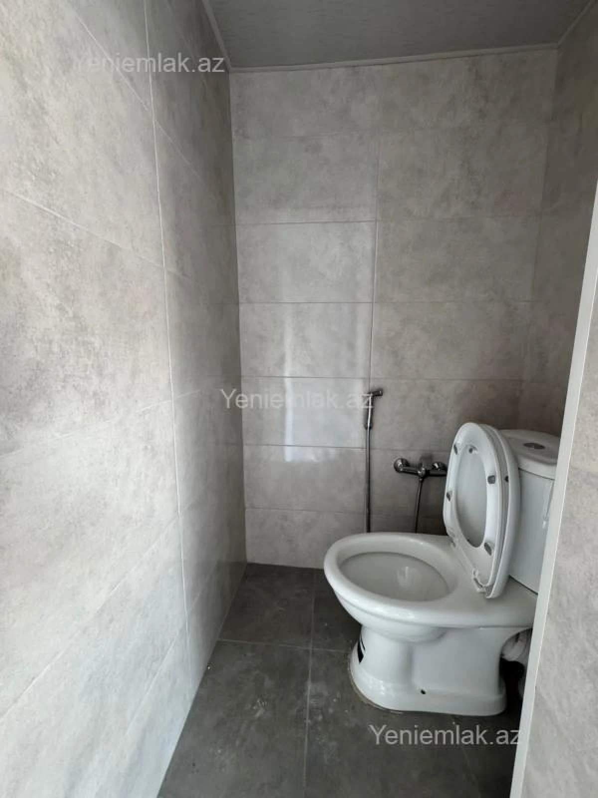 Satılır 5 otaqlı obyekt 180 m²