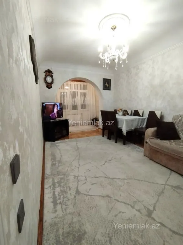 Satılır 3 otaqlı köhnə tikili 85 m²