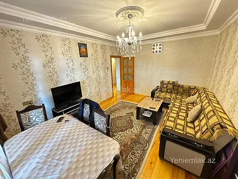 Satılır 2 otaqlı köhnə tikili 60 m²