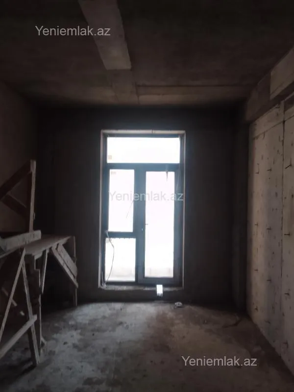 Satılır 4 otaqlı yeni tikili 150 m²