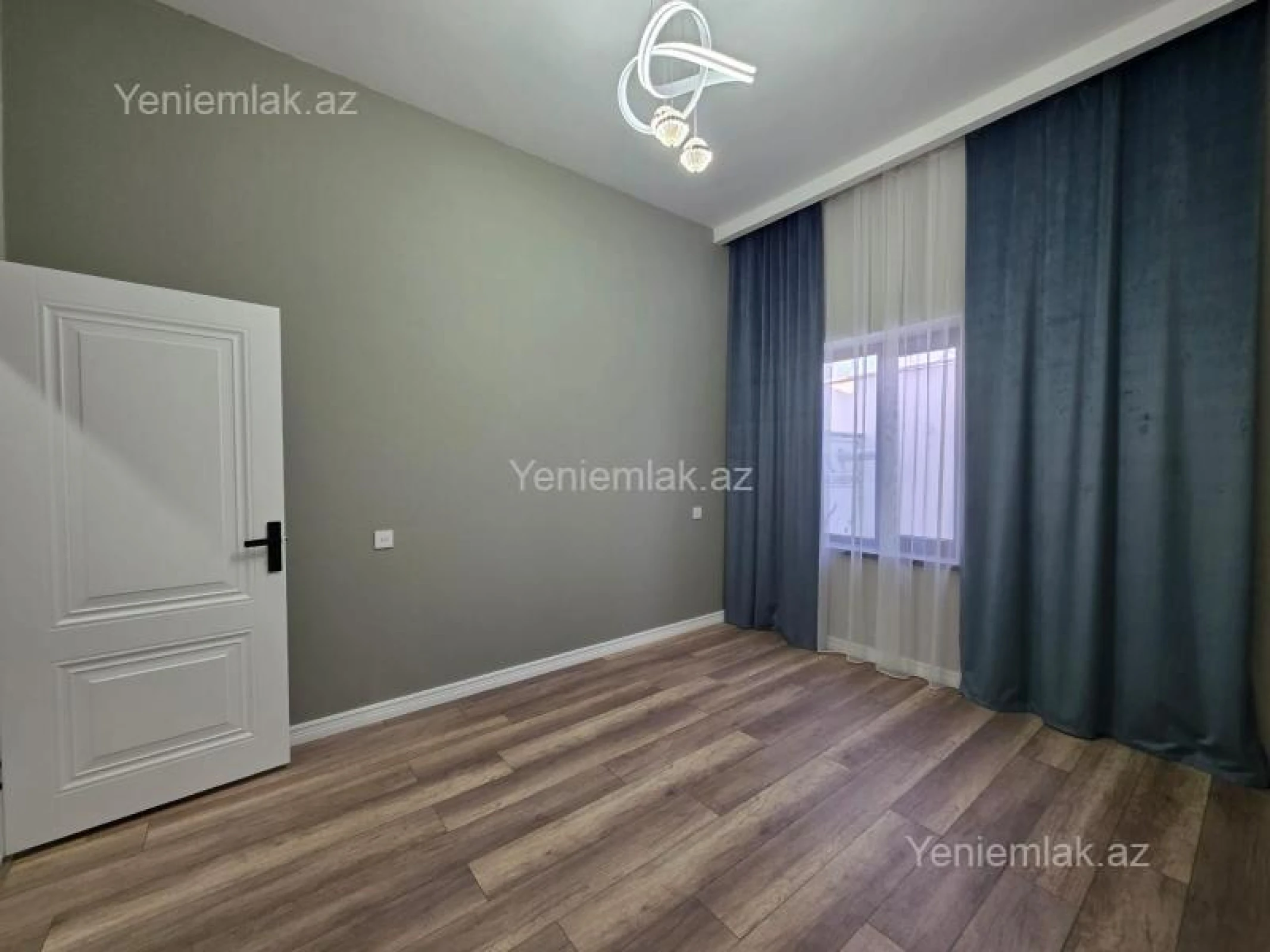 Satılır 4 otaqlı həyət evi 140 m²