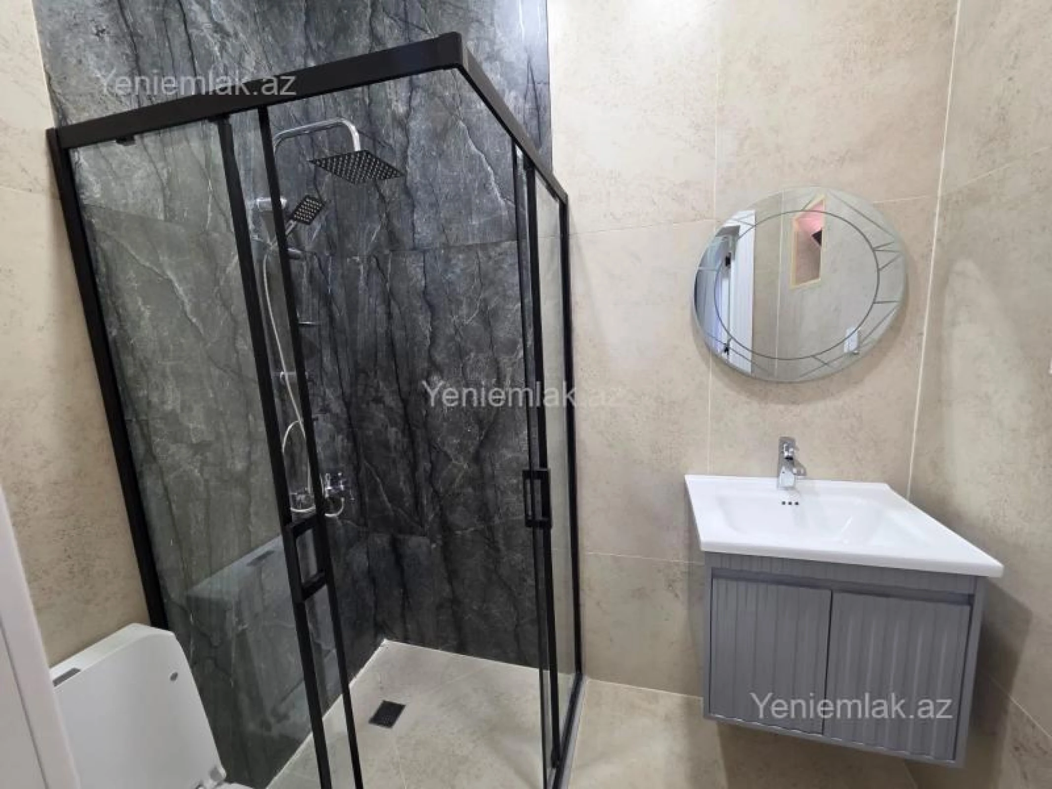 Satılır 4 otaqlı həyət evi 140 m²