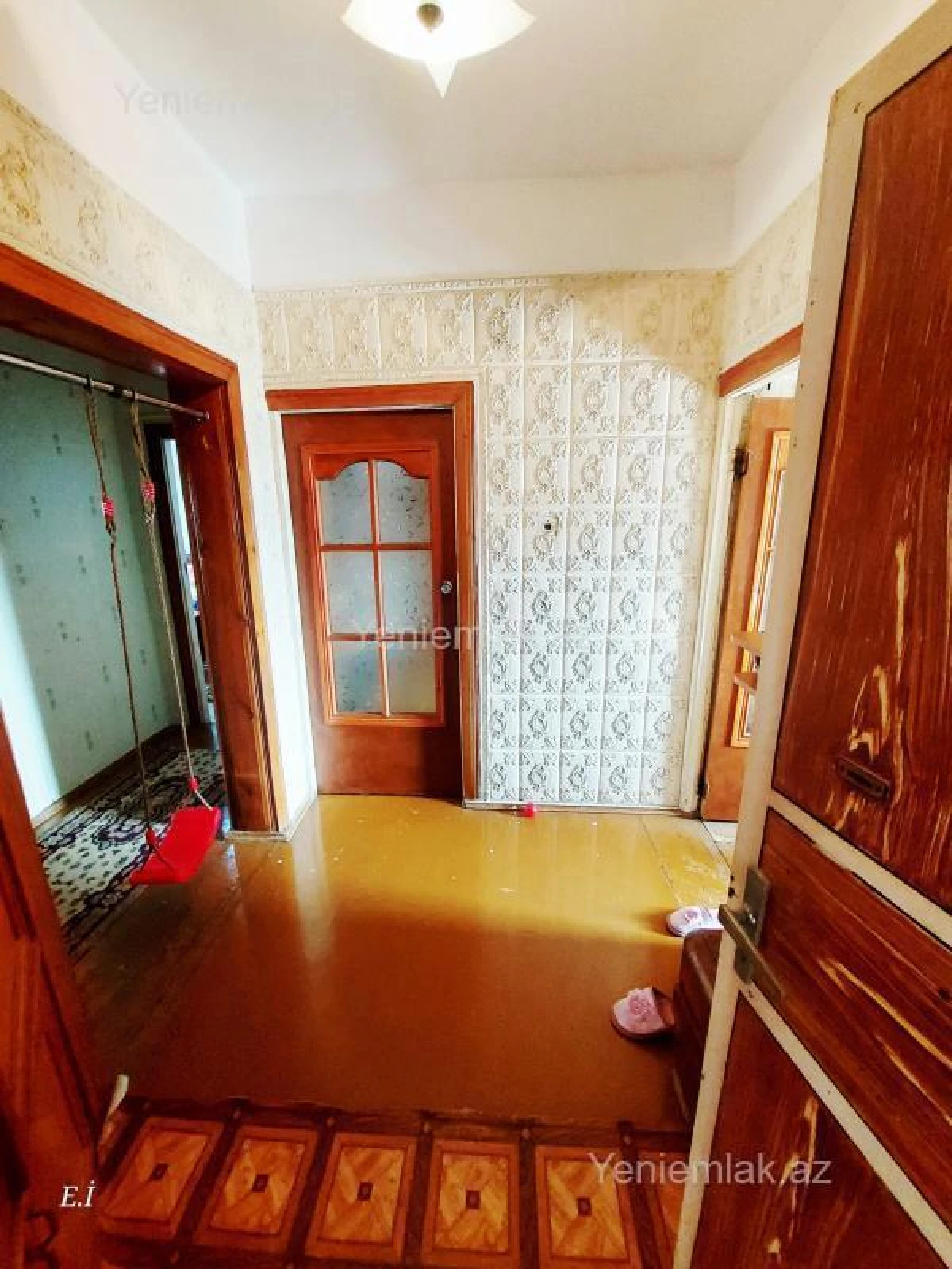 Satılır 3 otaqlı köhnə tikili 70 m²