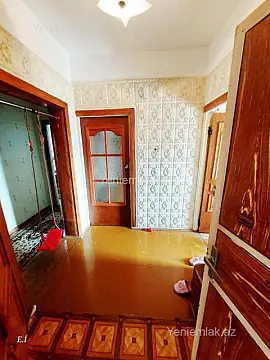 Satılır 3 otaqlı köhnə tikili 70 m²