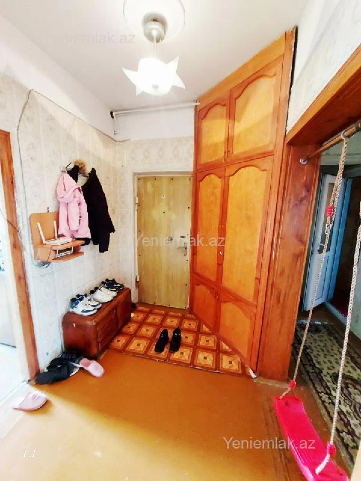Satılır 3 otaqlı köhnə tikili 70 m²