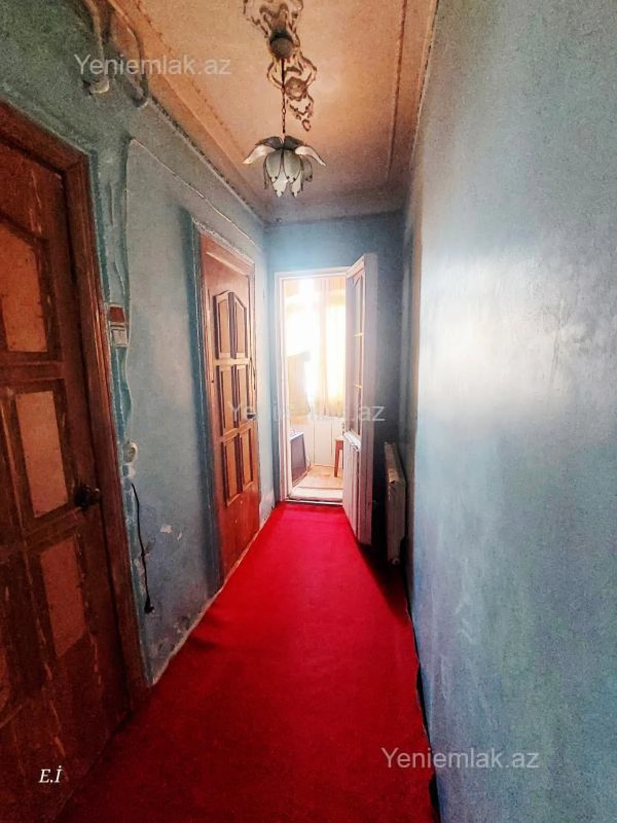 Satılır 3 otaqlı köhnə tikili 70 m²