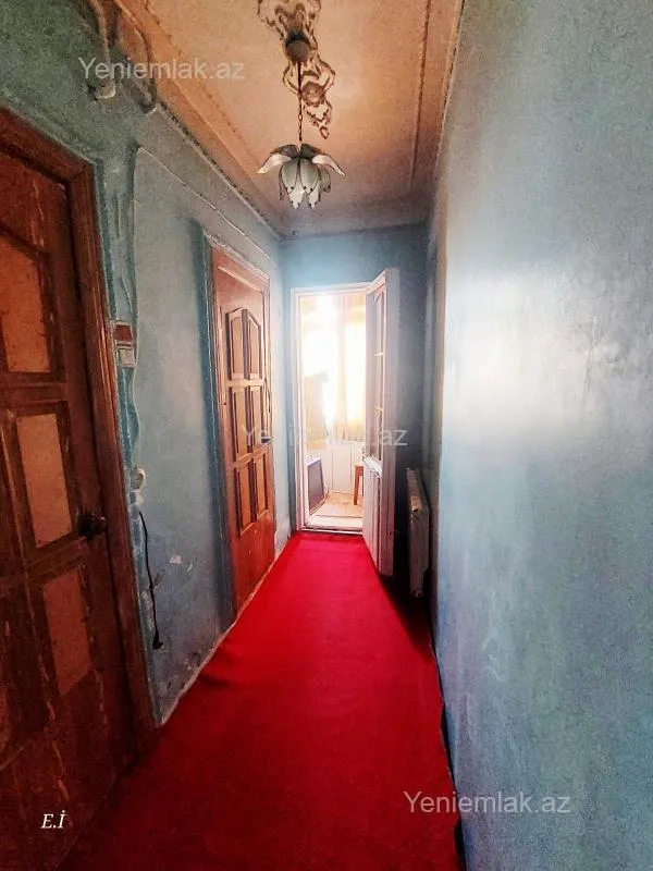 Satılır 3 otaqlı köhnə tikili 70 m²
