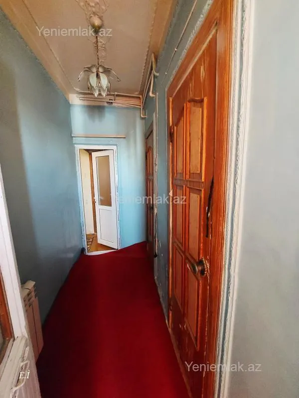 Satılır 3 otaqlı köhnə tikili 70 m²