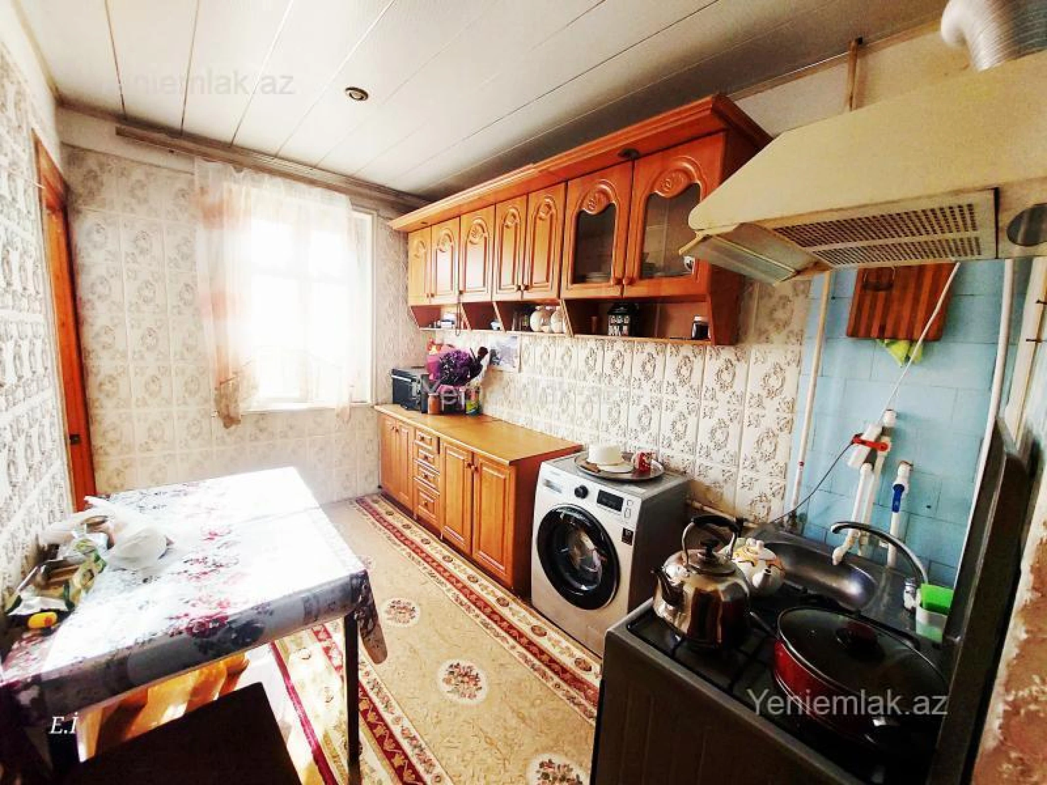 Satılır 3 otaqlı köhnə tikili 70 m²