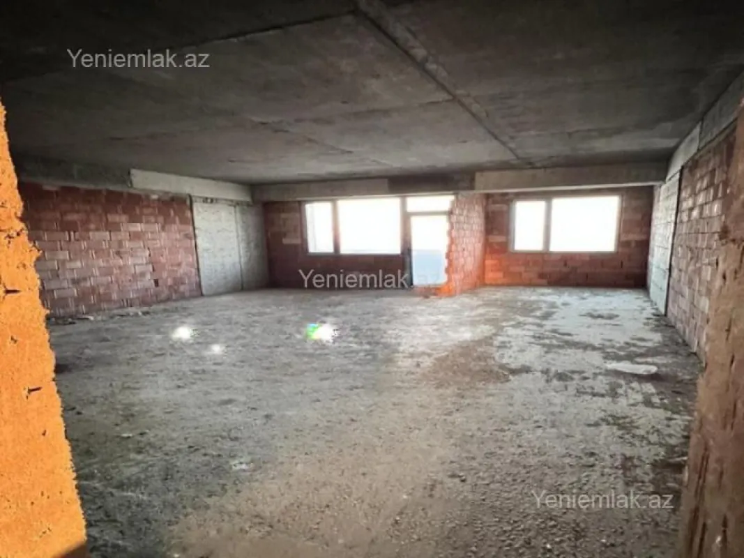 Satılır 1 otaqlı yeni tikili 76 m²