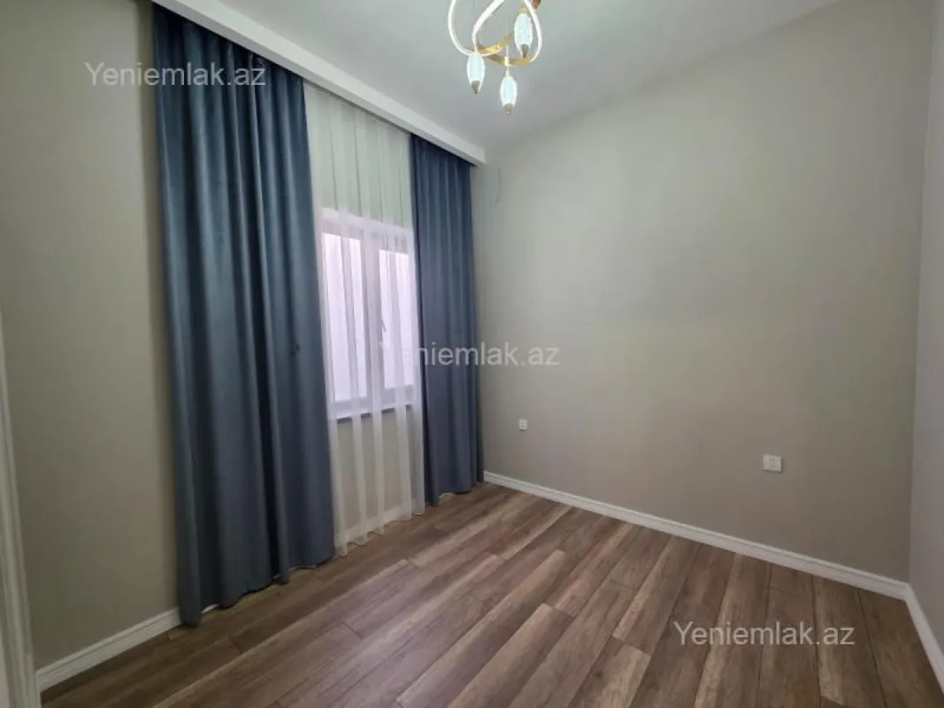 Satılır 4 otaqlı həyət evi 130 m²