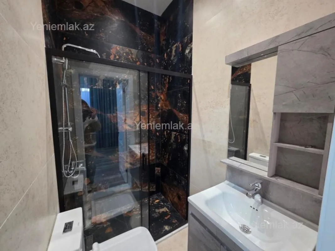 Satılır 4 otaqlı həyət evi 130 m²