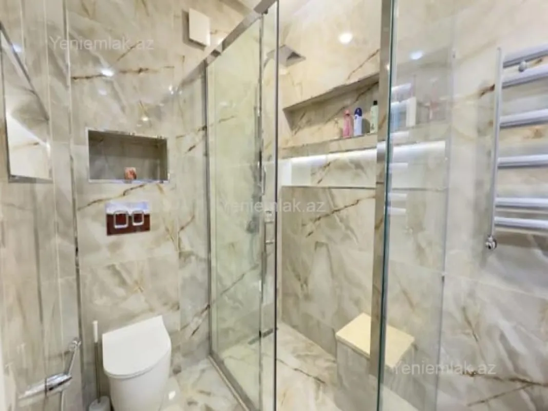 Satılır 7 otaqlı həyət evi 440 m²