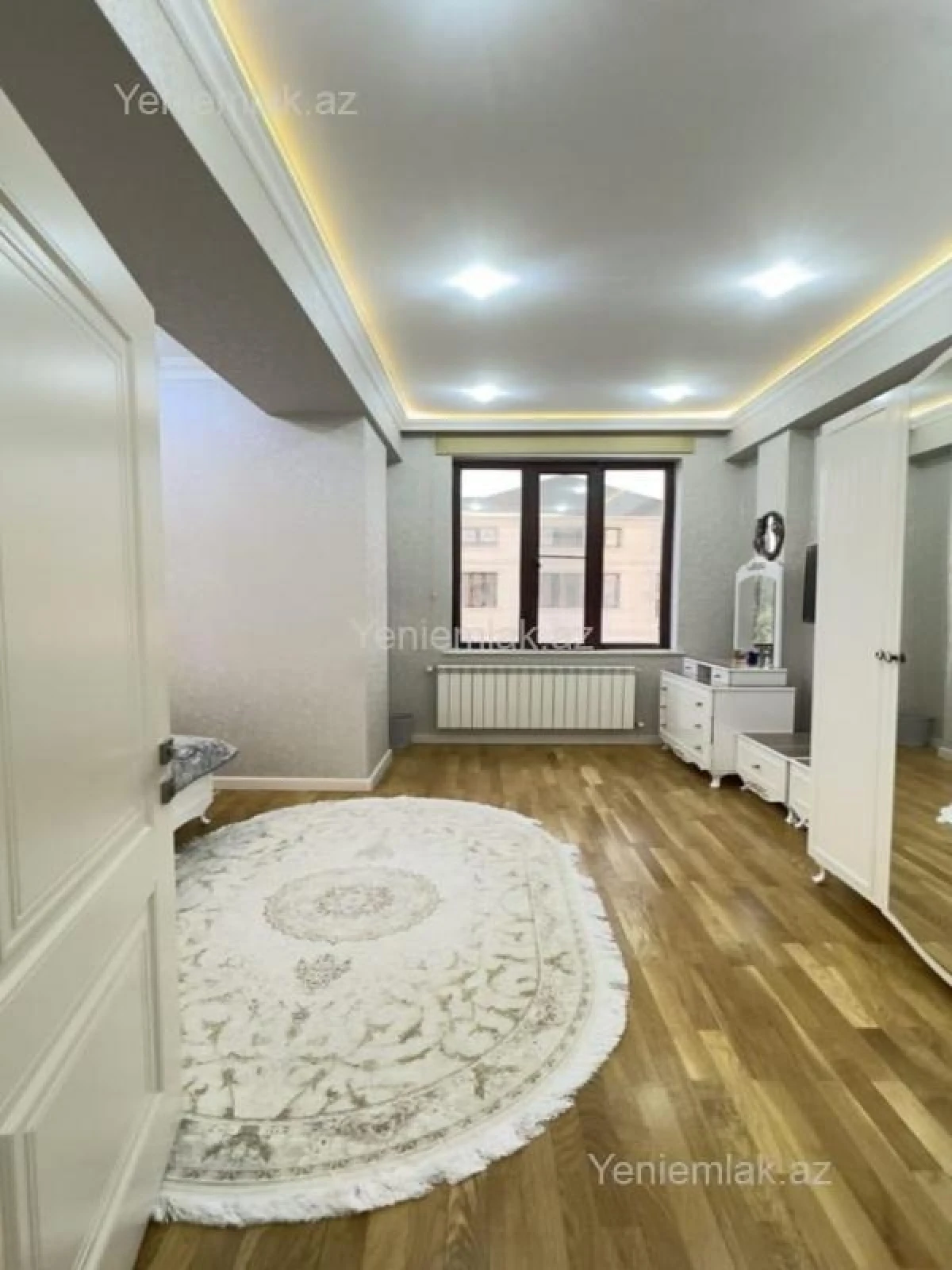 Satılır 7 otaqlı həyət evi 440 m²