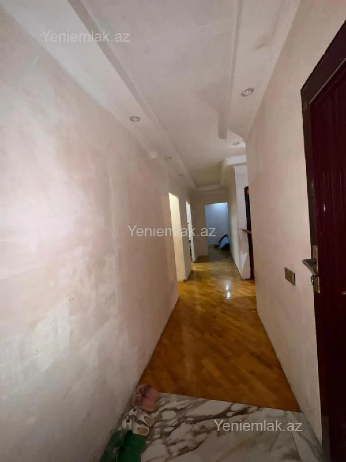 Satılır 5 otaqlı köhnə tikili 105 m²