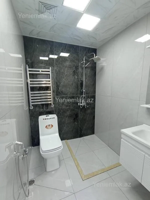 Satılır 2 otaqlı yeni tikili 65 m²