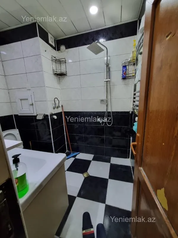 Satılır 3 otaqlı köhnə tikili 55 m²