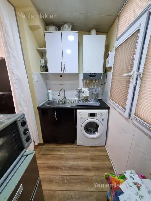 Satılır 3 otaqlı köhnə tikili 55 m²