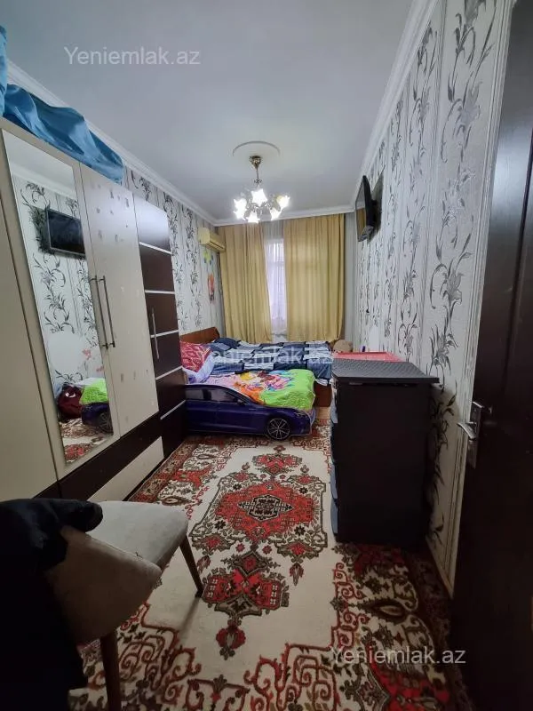 Satılır 3 otaqlı köhnə tikili 55 m²