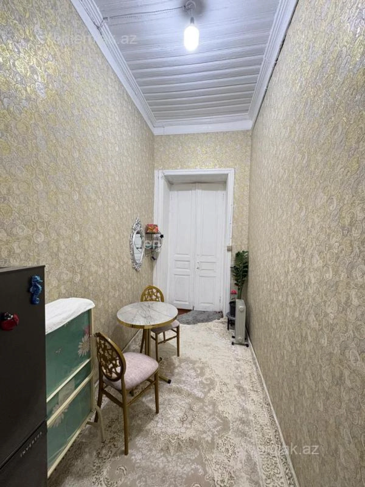 Satılır 1 otaqlı köhnə tikili 40 m²