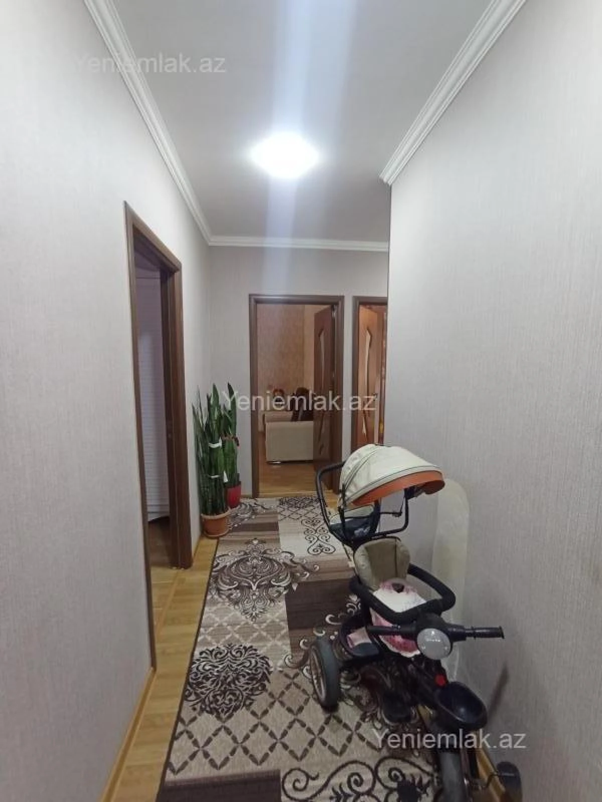 Satılır 4 otaqlı köhnə tikili 100 m²