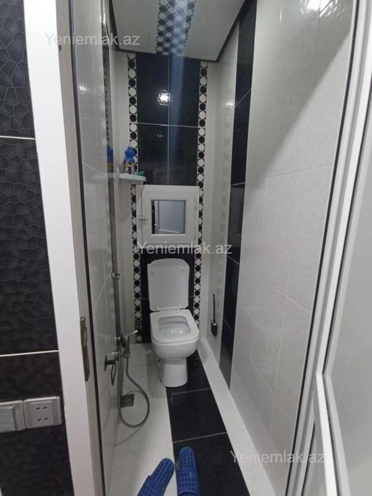 Satılır 4 otaqlı köhnə tikili 100 m²