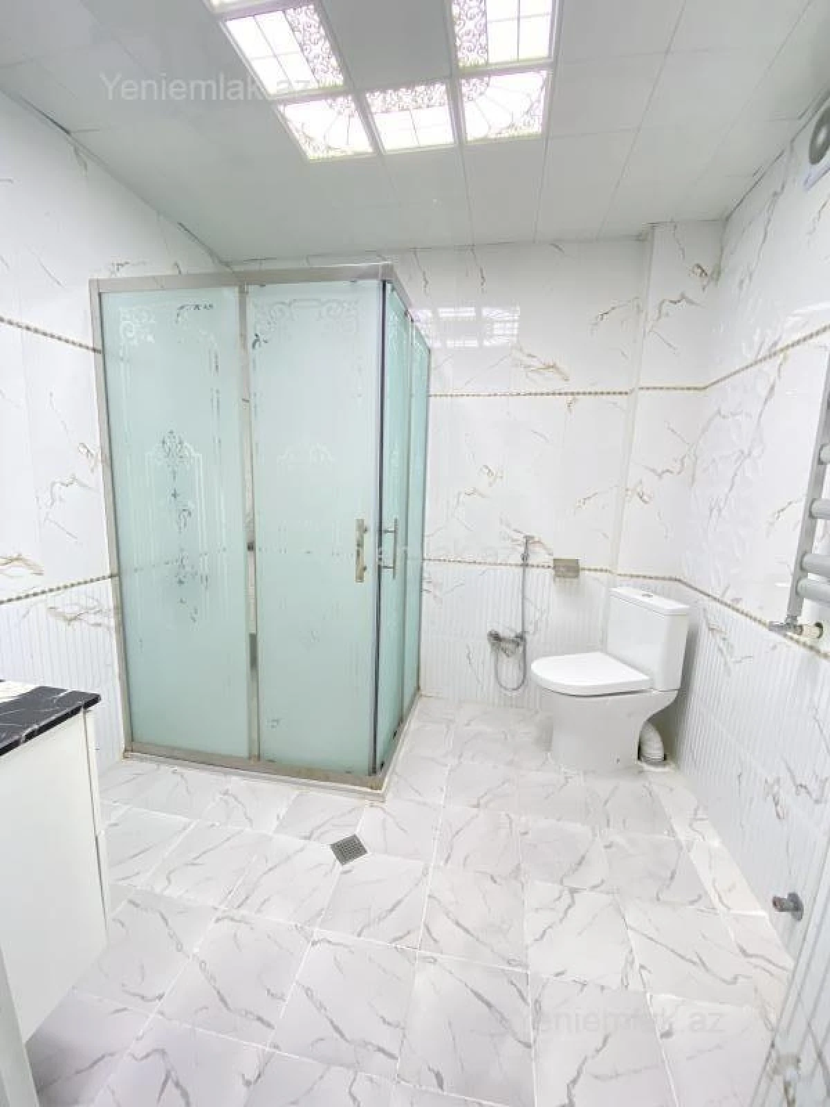 Satılır 2 otaqlı yeni tikili 65 m²