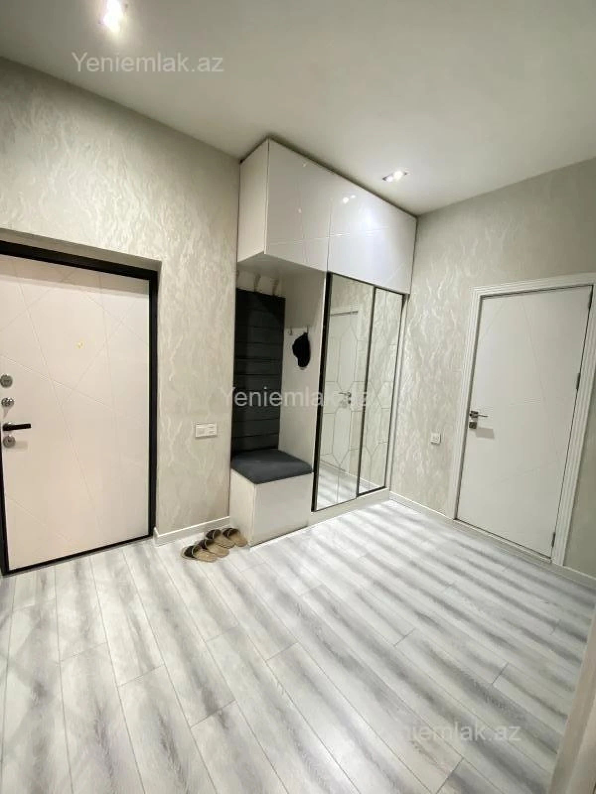Satılır 2 otaqlı yeni tikili 65 m²