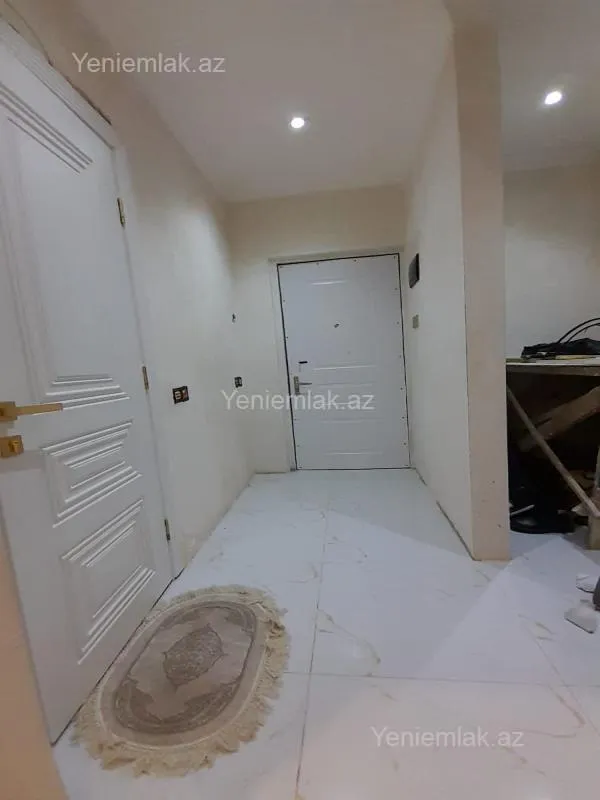 Satılır 4 otaqlı yeni tikili 90 m²