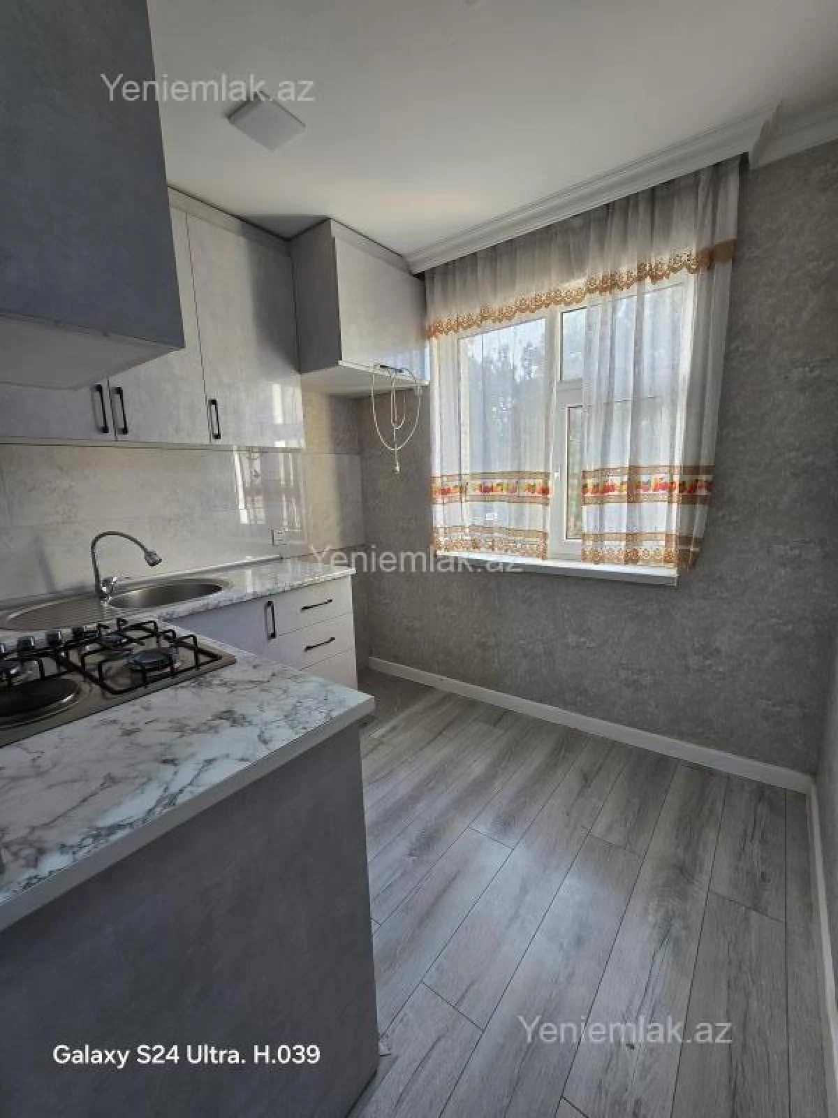 Satılır 1 otaqlı köhnə tikili 32 m²