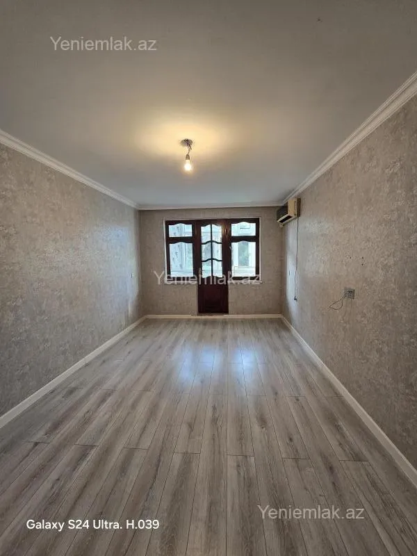 Satılır 1 otaqlı köhnə tikili 32 m²