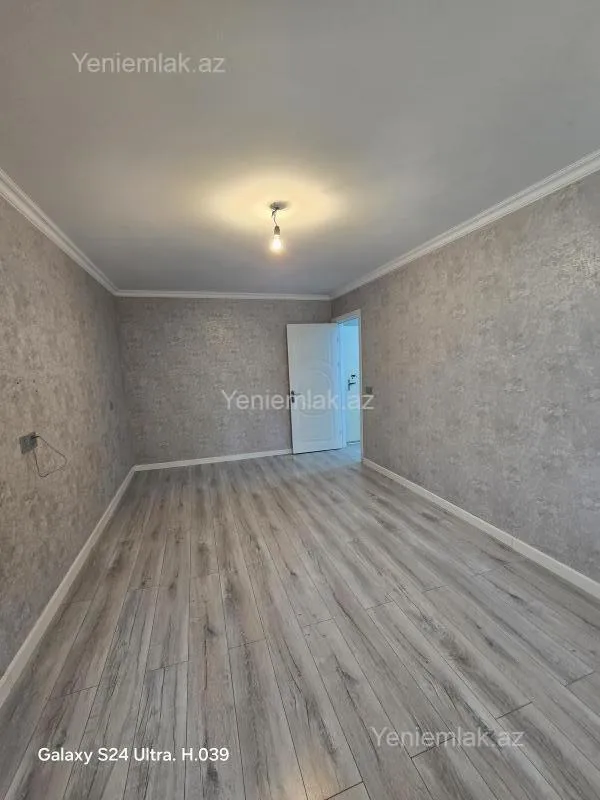 Satılır 1 otaqlı köhnə tikili 32 m²