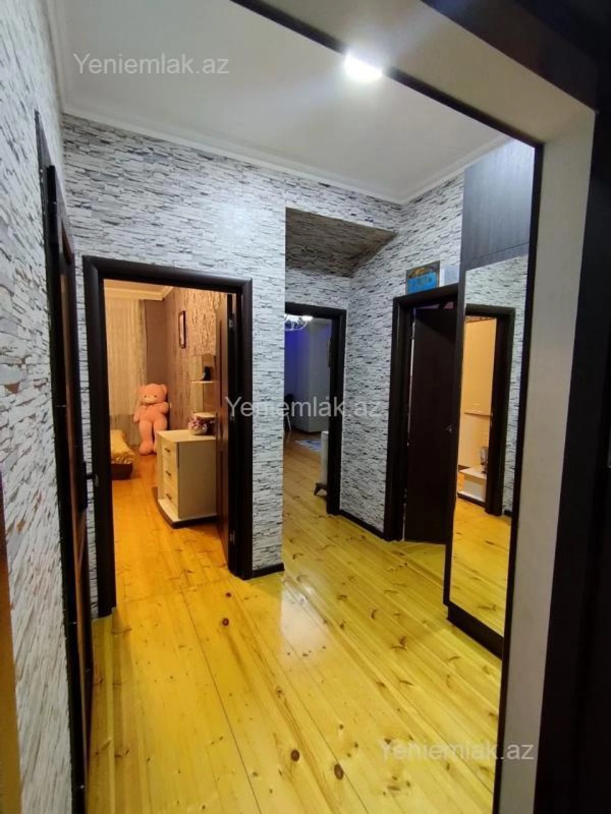 Satılır 3 otaqlı yeni tikili 70 m²