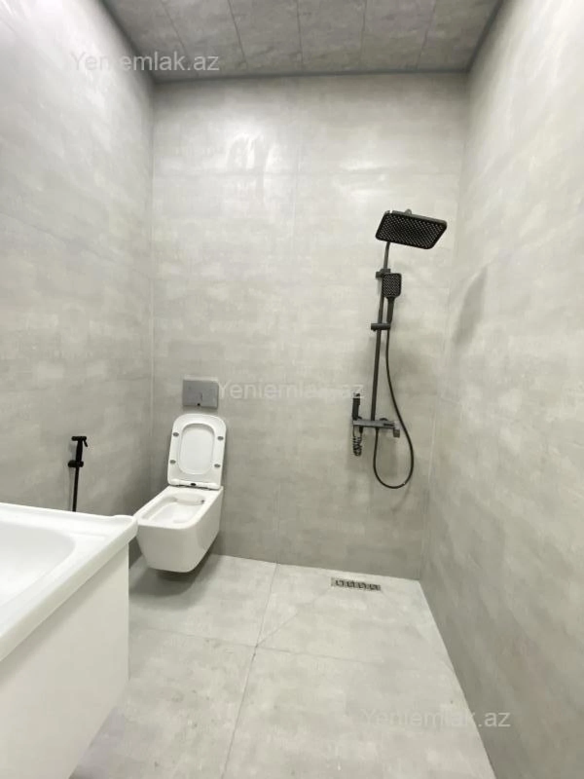 Satılır 2 otaqlı yeni tikili 42 m²