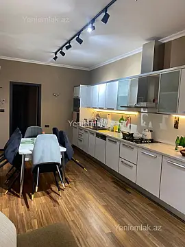 Satılır 5 otaqlı yeni tikili 165 m²
