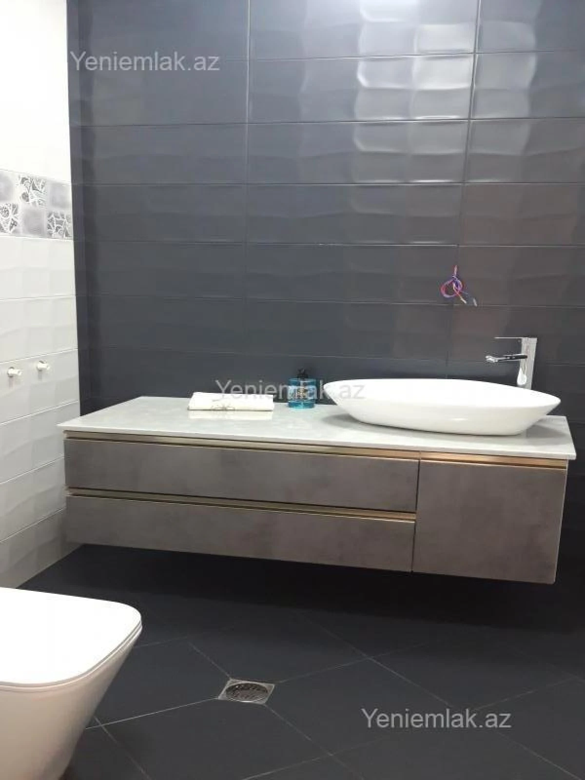 Satılır 6 otaqlı həyət evi 260 m²