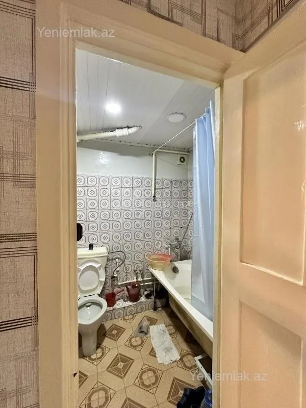 Satılır 3 otaqlı köhnə tikili 65 m²