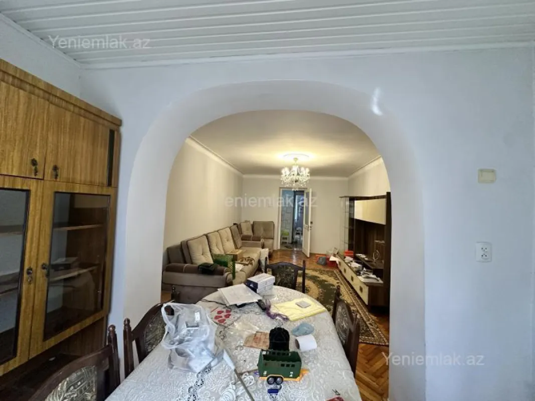 Satılır 3 otaqlı köhnə tikili 65 m²