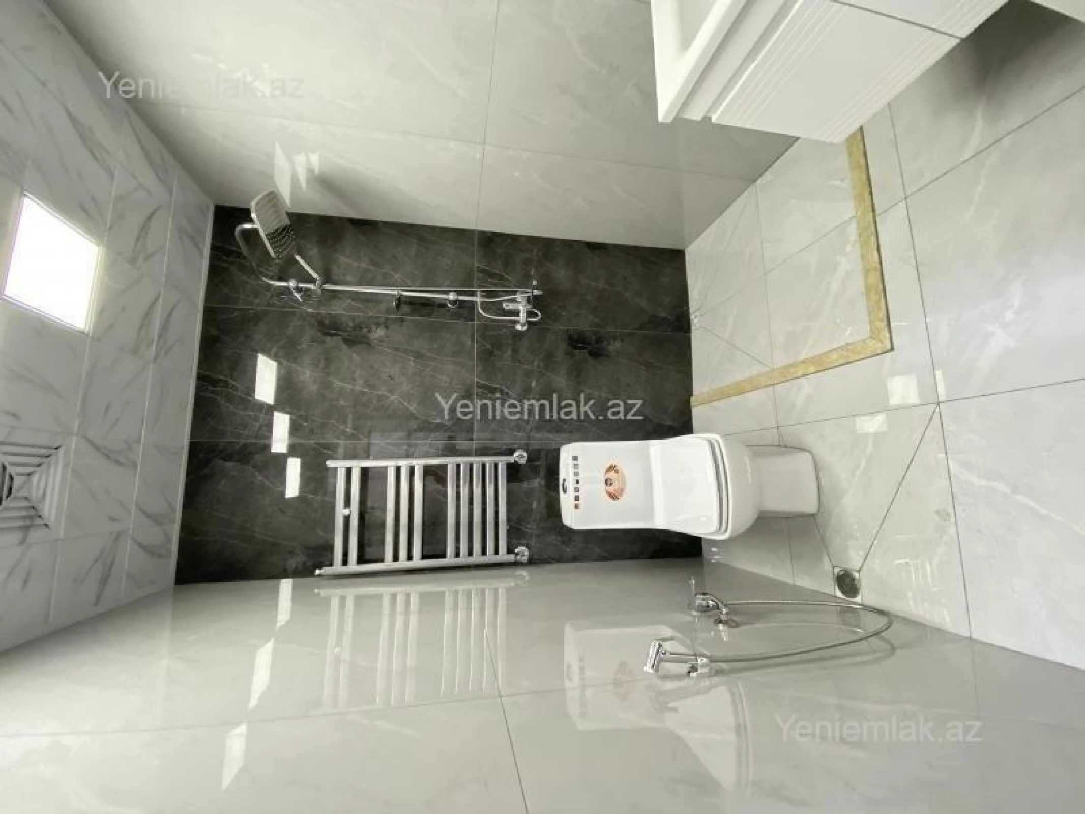 Satılır 2 otaqlı yeni tikili 65 m²