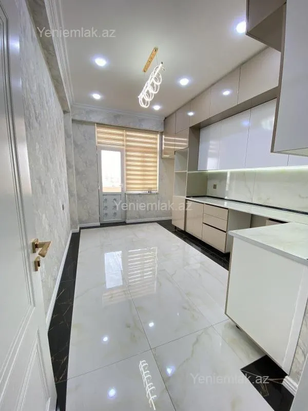 Satılır 2 otaqlı yeni tikili 65 m²