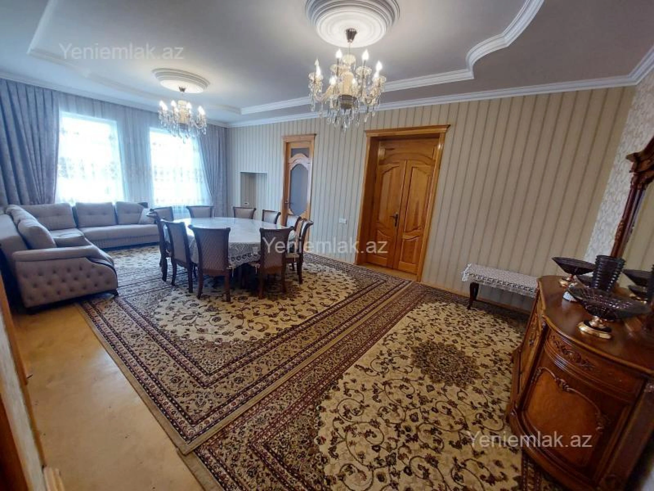 Satılır 10 otaqlı həyət evi 230 m²