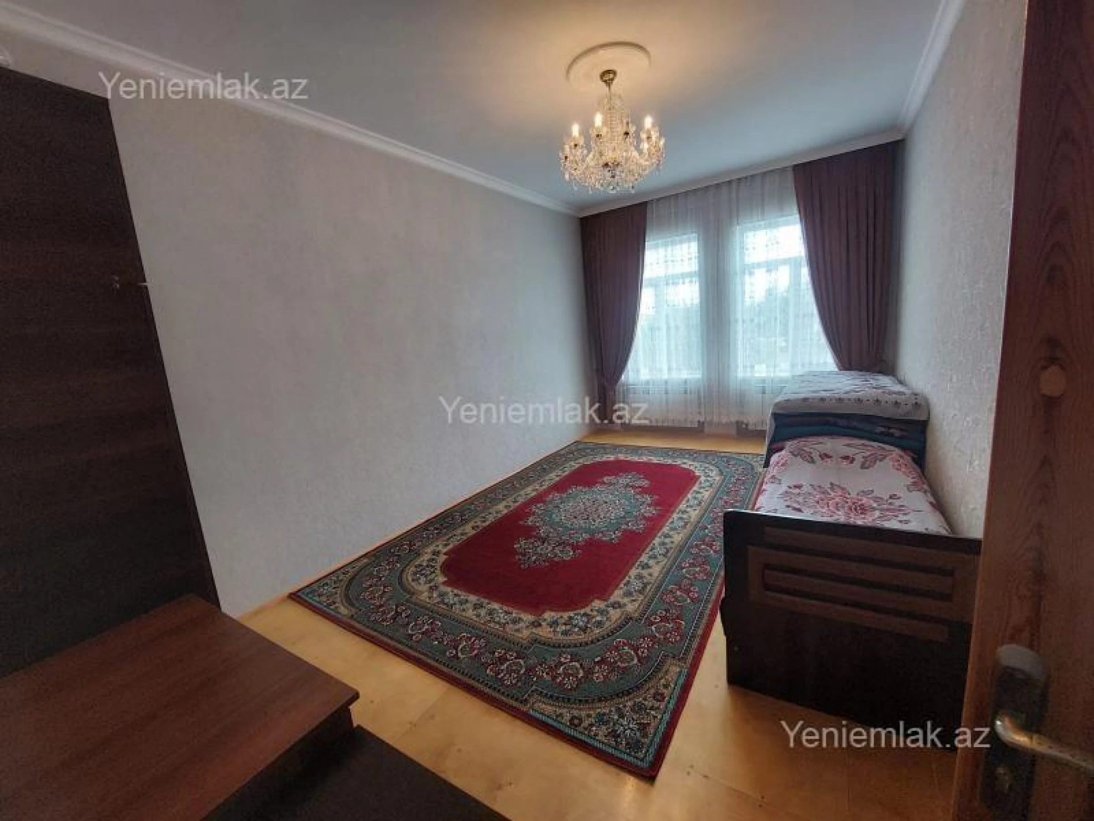Satılır 10 otaqlı həyət evi 230 m²