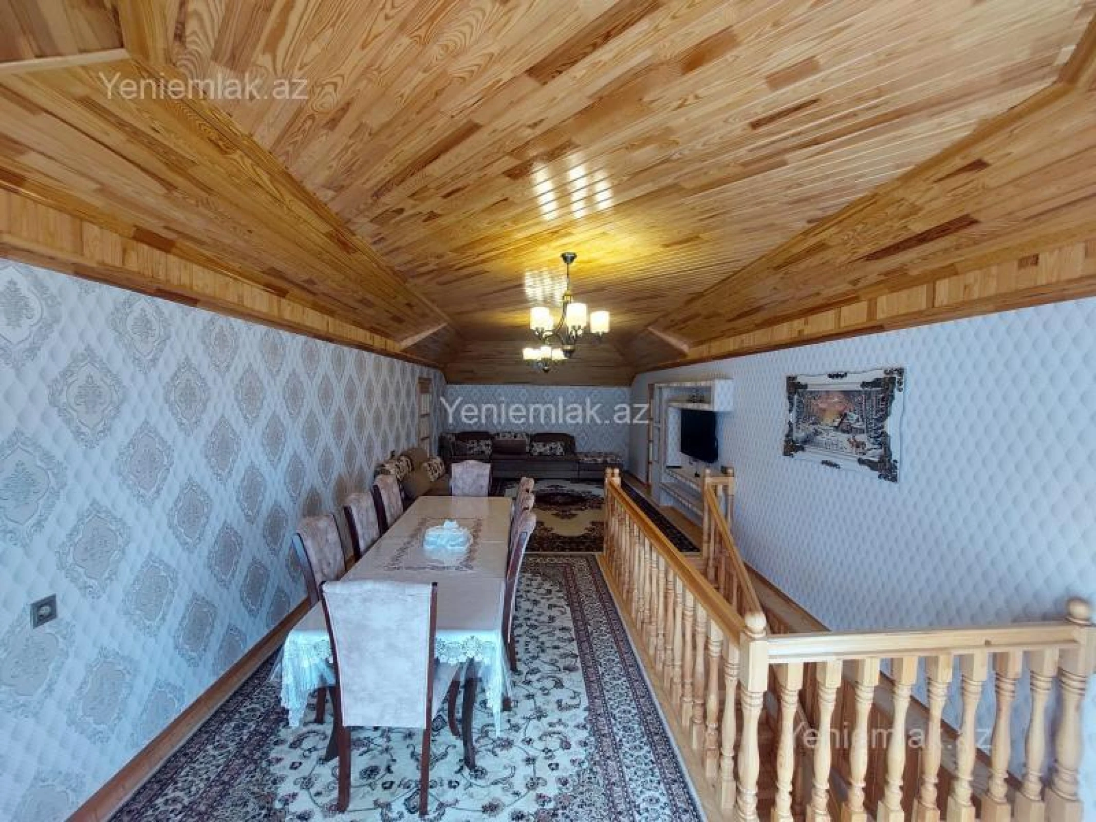 Satılır 10 otaqlı həyət evi 230 m²