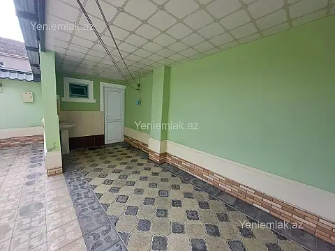 Satılır 10 otaqlı həyət evi 230 m²