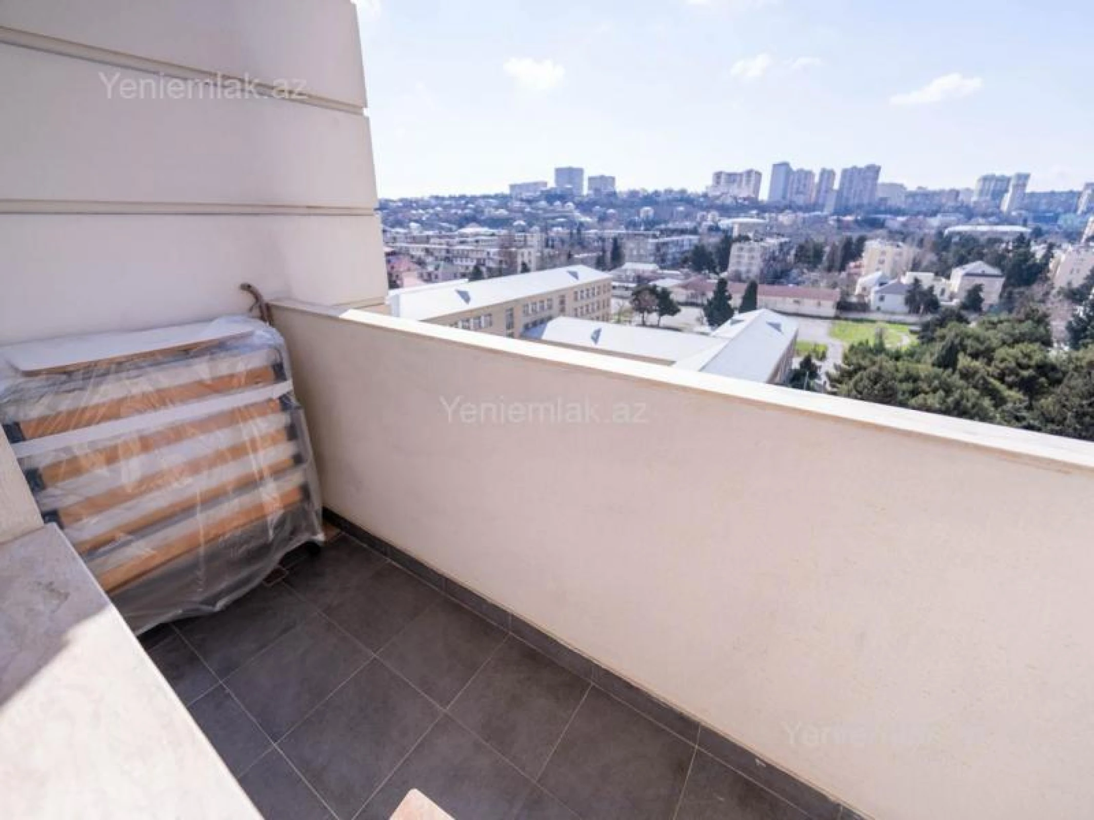 Satılır 3 otaqlı yeni tikili 98 m²